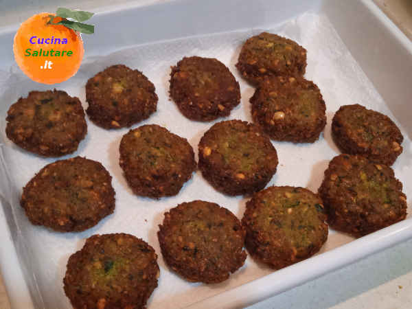 falafel su carta assorbente